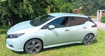 Nissan LEAF - 2