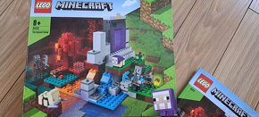 LEGO Minecraft 21172 - 2