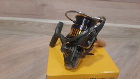 DAIWA SILVER CREEK X LT 2000S-XH - 2