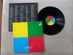 QUEEN “Hot Space “ /EMI 1982/+orig. vnut. ob/texty top st,LP - 2