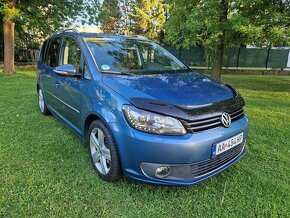 Volkswagen Touran 2.0 TDI Highline DSG - 2