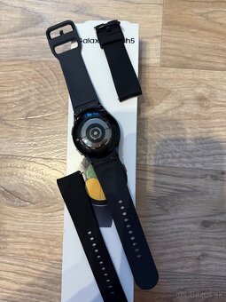 SAMSUNG GALAXY WATCH5 40 MM ČIERNE - 2