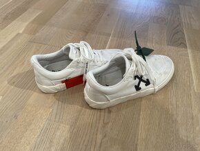 Off-White - 2