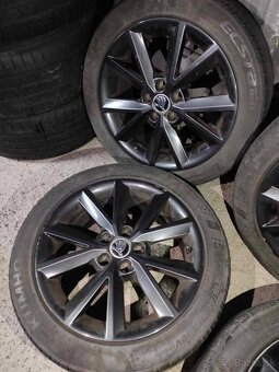 4ks alu disky orig. Škoda 5x100 r16 pneu 215/45 r16 5mm - 2