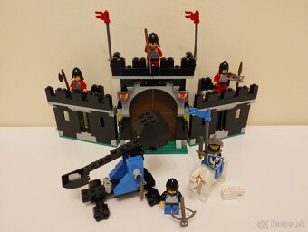 LEGO Castle 6059 Knight's Stronghold - 2