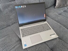 Lenovo IdeaPad S145 15,6" 4jadro, 4gb DDR4 ram 150 € - 2