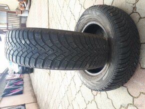 Predam 2ks  175/70r14 zimne - 2