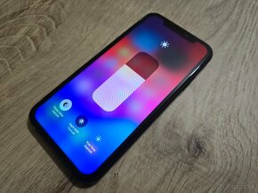 Iphone XR 64gb plnefunkcny displej v super stave bolo na nom - 2