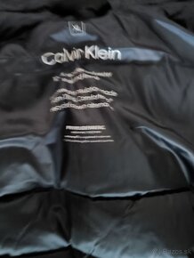 Predám pánsku bundu Calvin Klein XL - 2