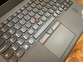 ThinkPad X270 - 2