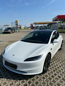 NOVÁ - Tesla Model 3 60 kWh RWD HIGHLAND - 2