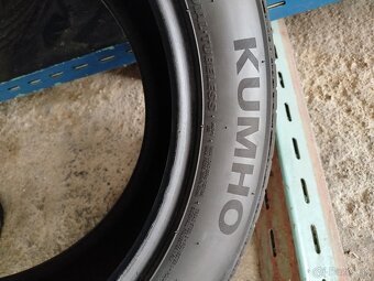 KUMHO 215/55 R18 - 2