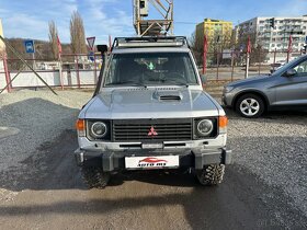 Mitsubishi Pajero Wagon - 2