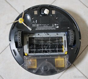 Predám robotický vysávač iRobot Roomba - 2