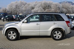 Suzuki Grand Vitara 2,0 i 103 kW  4x4 - 2