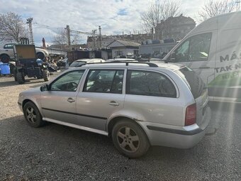 ŠKODA OCTAVIA 1 4x4 Díly z vozů - 2