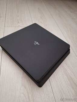 PS4 Slim 1TB - 2