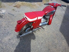 Jawa 350  dobrom stave - 2