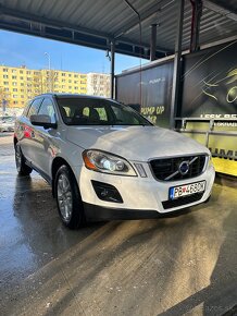 Volvo XC60 2.TDi 4x4 automat - 2