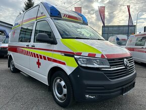 Volkswagen Transporter T6.1 - 2.0 TDI Ambulance DSG 4x4 - 2