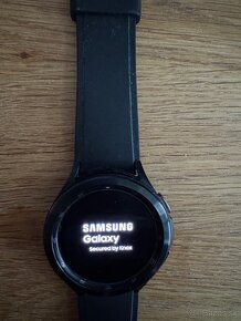 Samsung Galaxy Watch 4 classic black + nabijacka - 2