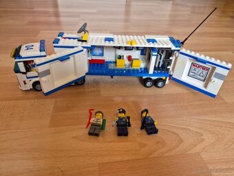 LEGO CITY 60044 Mobilná policajná stanica - 2