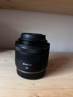 Canon RF 35mm f/1.8 Macro IS STM - 2