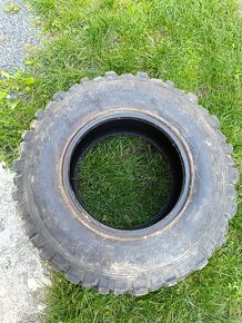 Gumy 235/75 r15 - 2