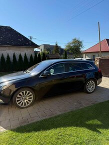 Opel Insignia Sports Tourer SW 2.0 CDTI 118kw Diesel - 2