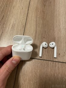 Apple AirPods 1. generácie - 2