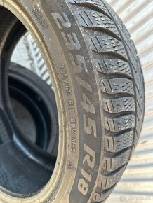 2ks Zimne pneumatiky PIRELLI 235/45 R18 - 2