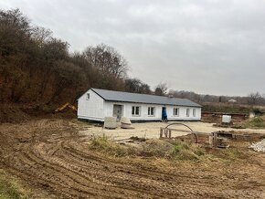 Prenajom 1890m2 pozemok + kancel skladovu budovu - 2