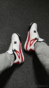 Nike Air Jordan 4 Retro "Red Cement" - 2