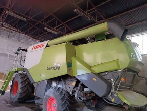 Predám kombajn CLAAS LEXION 650 - 2