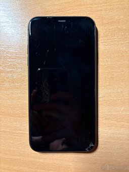 Iphone 11, 64GB, čierny + obal - 2