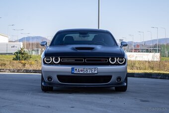 Dodge Challenger R/T 5.7 HEMI A/T - 2