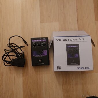 Vokálny efekt TC Helicon Voicetone X1 - 2