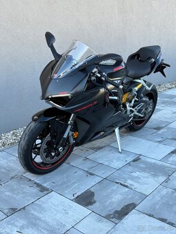 Ducati Panigale V2 - 2