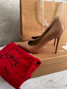 Louboutin pigale —-70€ - 2