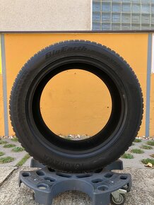 285/45R19 111V - 2