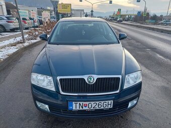 Škoda Octavia 1.6 Tour II - 2