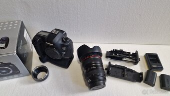 Canon EOS 5D Mark III - 2