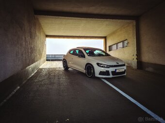 Volkswagen Scirocco R 2.0 TSI DSG - 2