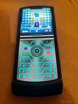 Motorola RAZR 2019 e-SIM - 2