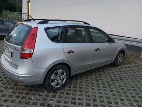 Predám Hyundai i30 CW 1.6 CRDI Diesel 90 kW - 2