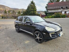 Porsche Cayenne - 2