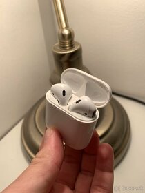 Apple Airpods 1 - 2