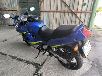 Suzuki GSX 600F - 2