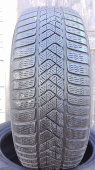 Predám 4 jazdené zimné Pirelli Sotto 225/55 R17 - 2