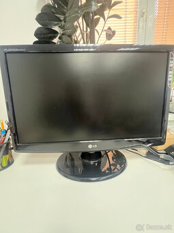 Monitor k PC - 2